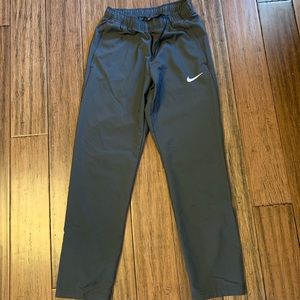 Great condition Nike Dri-fit running pants. Size small
